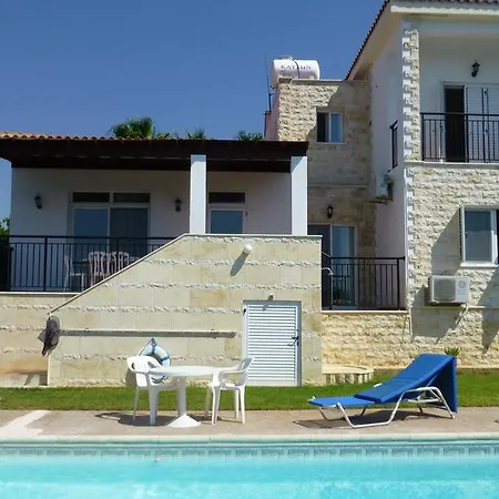 Villa Papas 3 Polis